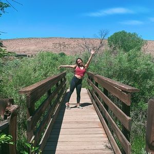 Meet your Posher, Esther